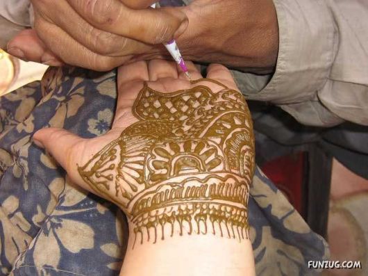 Charming, Stylish N Latest Mehndi Designs