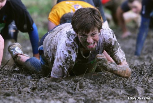 Crazy Mud Bath Fun Carnival | Funzug.com