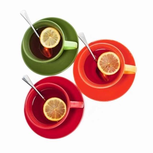 Why You Should Drink More Tea (and Less Coffee)