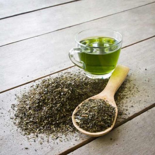 Why You Should Drink More Tea (and Less Coffee)