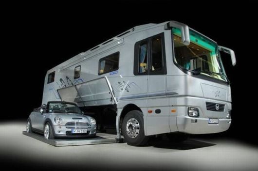 Very Big Luxurious Bus