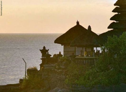 Pura Tanah - A Sea Temple in Bali