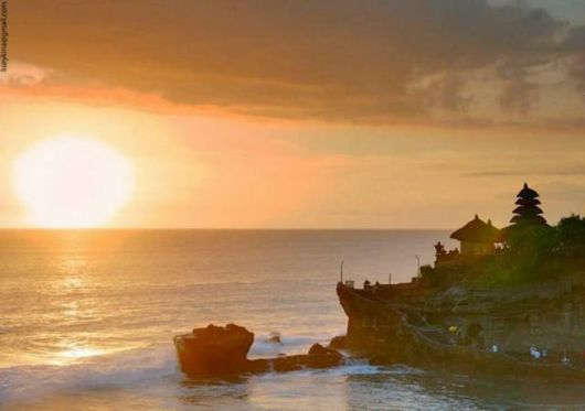 Pura Tanah - A Sea Temple in Bali