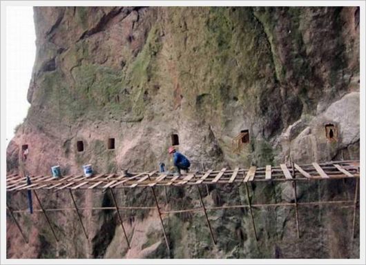 Brave Chinese Workers