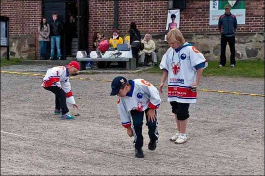 Funny Cell Phone Throwing Contest
