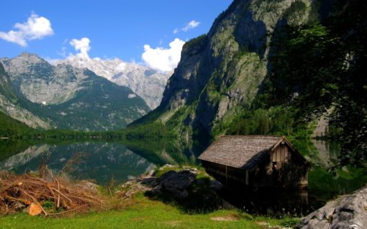 Awesome Houses In The Middle Of Nowhere