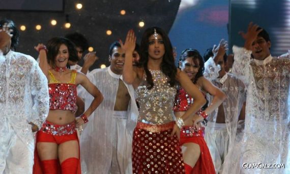 Priyanka Chopra Performs at Femina Miss India