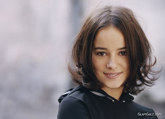 Click to Enlarge - Beautiful Singer Alizee Wallpapers