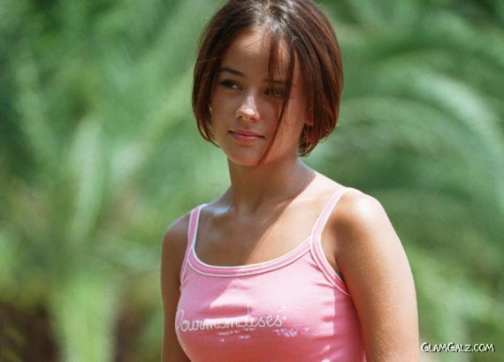 Click to Enlarge - Beautiful Singer Alizee Wallpapers