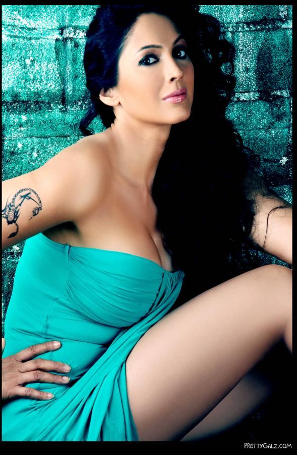 Spicy Kalpana Pandit Photoshoot