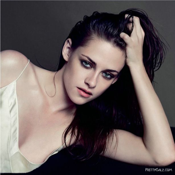 Kristen Stewart Exclusive Pictures Gallery