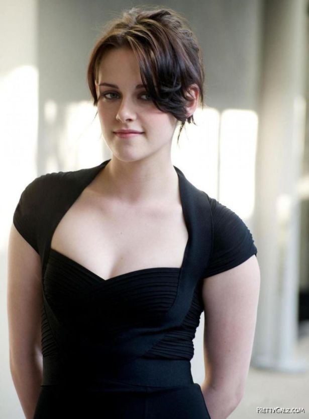 Kristen Stewart Exclusive Pictures Gallery