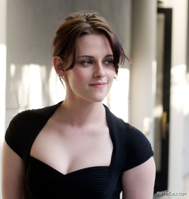 Kristen Stewart Exclusive Pictures Gallery