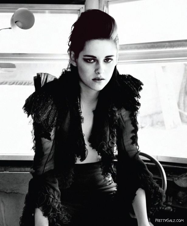 Kristen Stewart Exclusive Pictures Gallery