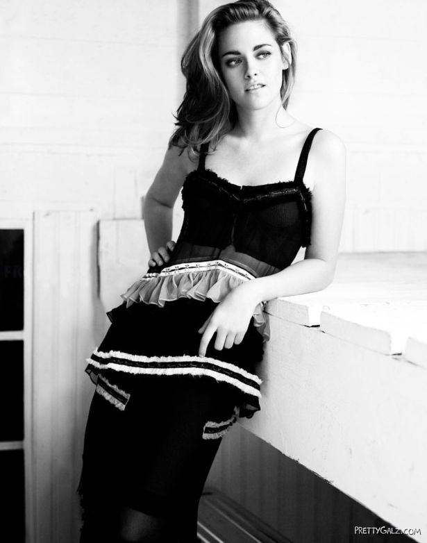 Kristen Stewart Exclusive Pictures Gallery
